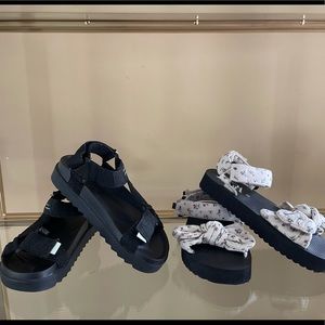 NWT Bundle Zara Girls Sandals Size 2 (Youth)